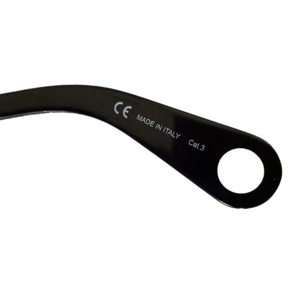 $750 Christopher Kane Cat Eye Sunglasses Black Grey Lens Sleek Polished Bold - Picture 12 of 15